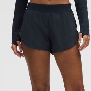Women’s Lululemon Fast and Free High-Rise Classic Fit Split Short 3” navy size 4